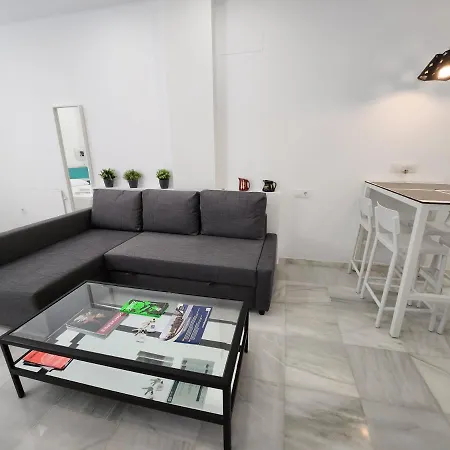 Allo Apartments 